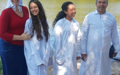 Batismo na cidade de Nova Odessa SP, duas almas se renderam ao Senhor Jesus dia 11/10/2020.