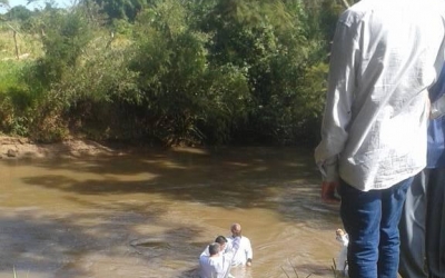 Batismo na cidade de Tabatinga/SP dia 24/04/2017