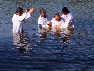 Imagem da Galeria Batismo na cidade de Hortolândia juntamente com a igreja de Campo Grande - Campinas / SP - 12/02/2017