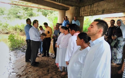 Batismo de 7 almas na cidade de Ibitinga/SP no dia 17/12/2016